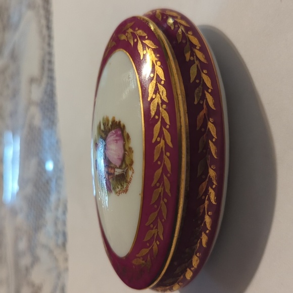 Limoges France trinket box oval - Picture 3 of 10